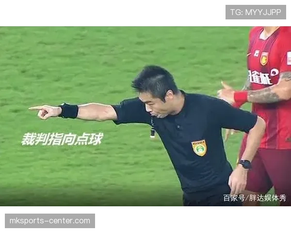篮球合理冲撞区规则的具体界定与裁判判罚标准详细解析 篮球合理冲撞区规则的具体界定与裁判判罚标准详细解析